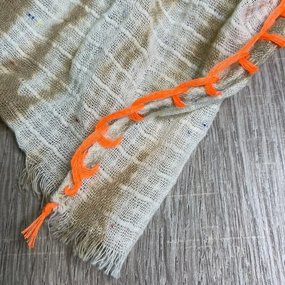 NWT STEVE MADDEN Tan Tie Dye Orange Trim Frayed Edge Scarf